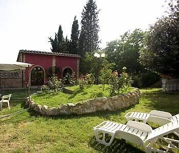 Agriturismo La Grotta Di Montecchino Siena 0*,  Italy