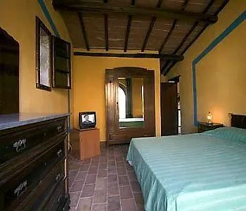 Agriturismo La Grotta Di Montecchino Siena Country house