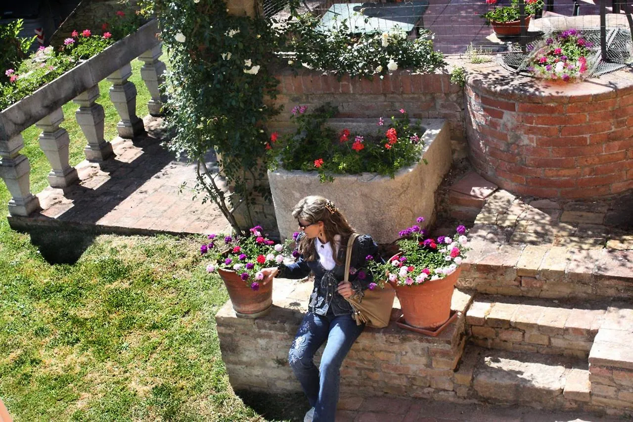 Country house Agriturismo La Grotta Di Montecchino Siena